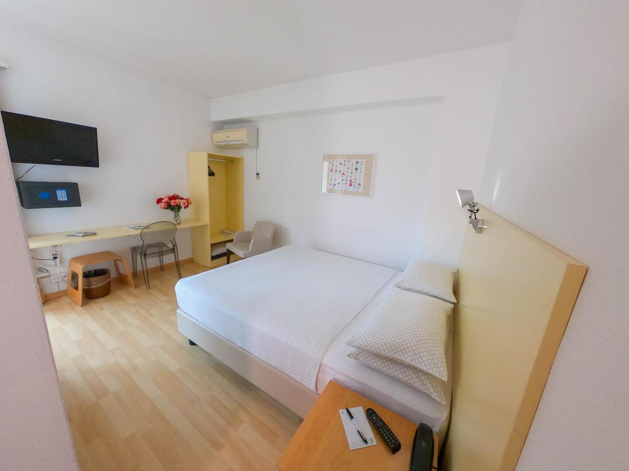 Colorado Hotel Лугано Екстериор снимка