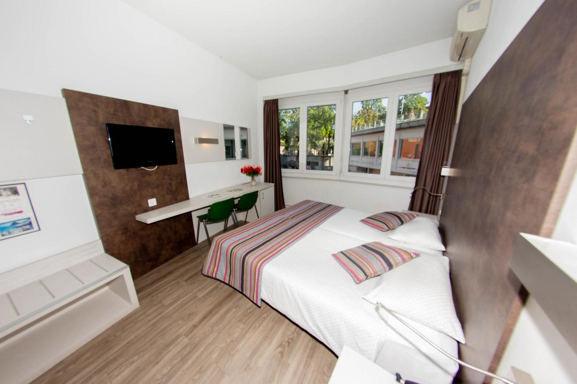 Colorado Hotel Лугано Екстериор снимка